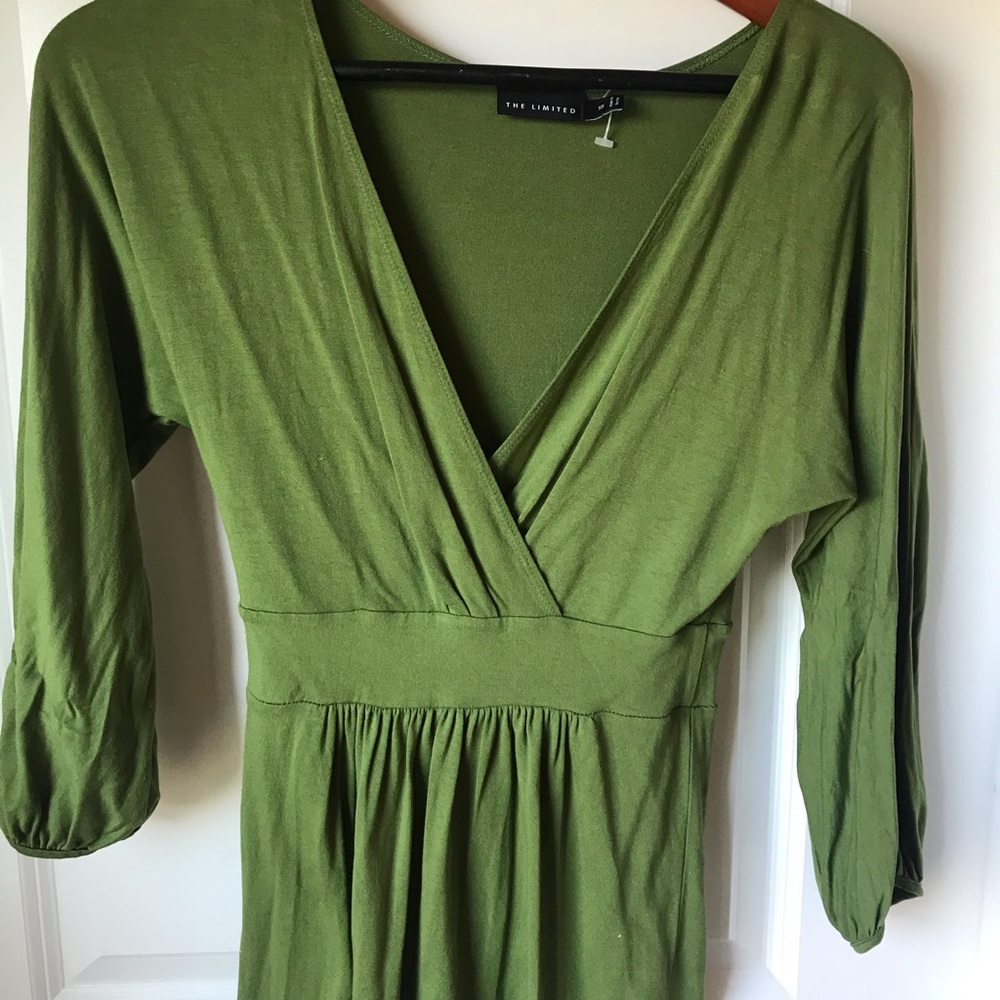 2/$15 The Limited V-neck Dolhman style Top